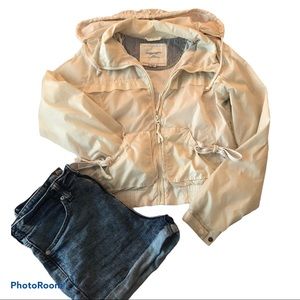 AMERICAN EAGLE Vintage cream wind breaker